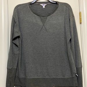 Sweatshirt with slits